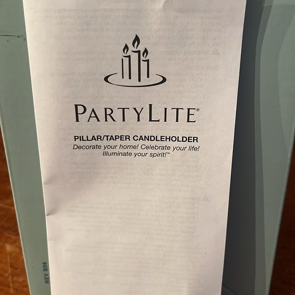 🆕 2 available- PartyLite Golden Amber Global Fusion Pillar Candle Holder NIB - Picture 9 of 12